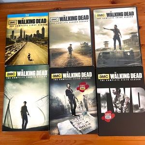 Brand New Sealed unopened Walking dead DVD Seasons 1-6 !